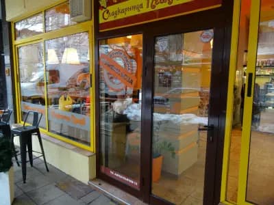 Сладкарница Пчела Ангел Кънчев