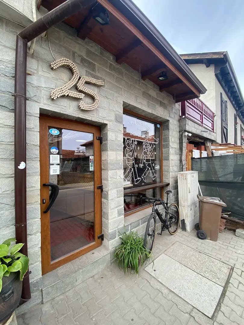 The French Guy Café-Microbakery