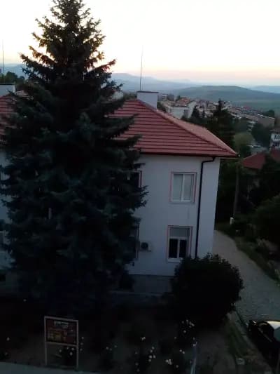 Художествена Галерия "Вълчо Вълчев" - Салон за наивистично и интуитивно изкуство / Salon of naive and intuitive art