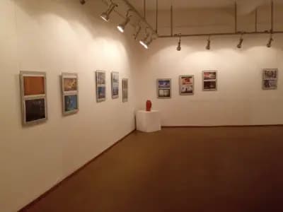 Художествена Галерия "Вълчо Вълчев" - Салон за наивистично и интуитивно изкуство / Salon of naive and intuitive art