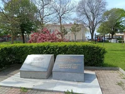 Художествена Галерия Дечко Стоев