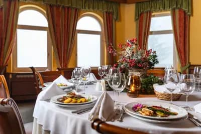 Wine & Dine Seasons Restaurant