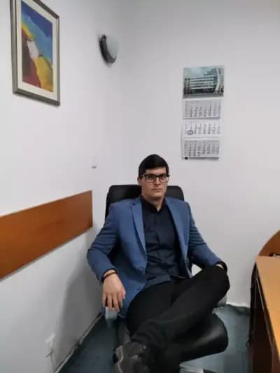 адвокат Кристиян Спириев І Правни услуги І Процесуално представителство І Консултации І Онлайн срещи І Срещи на място