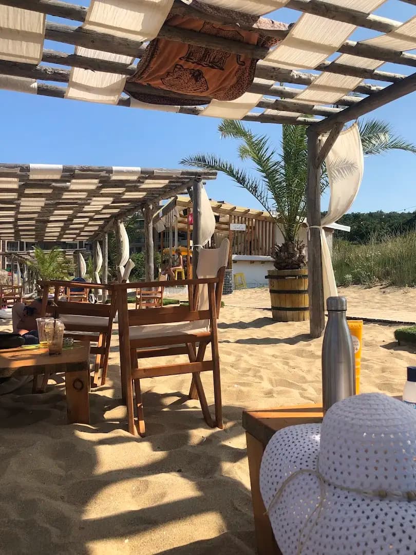 Skabrin Beach Bar