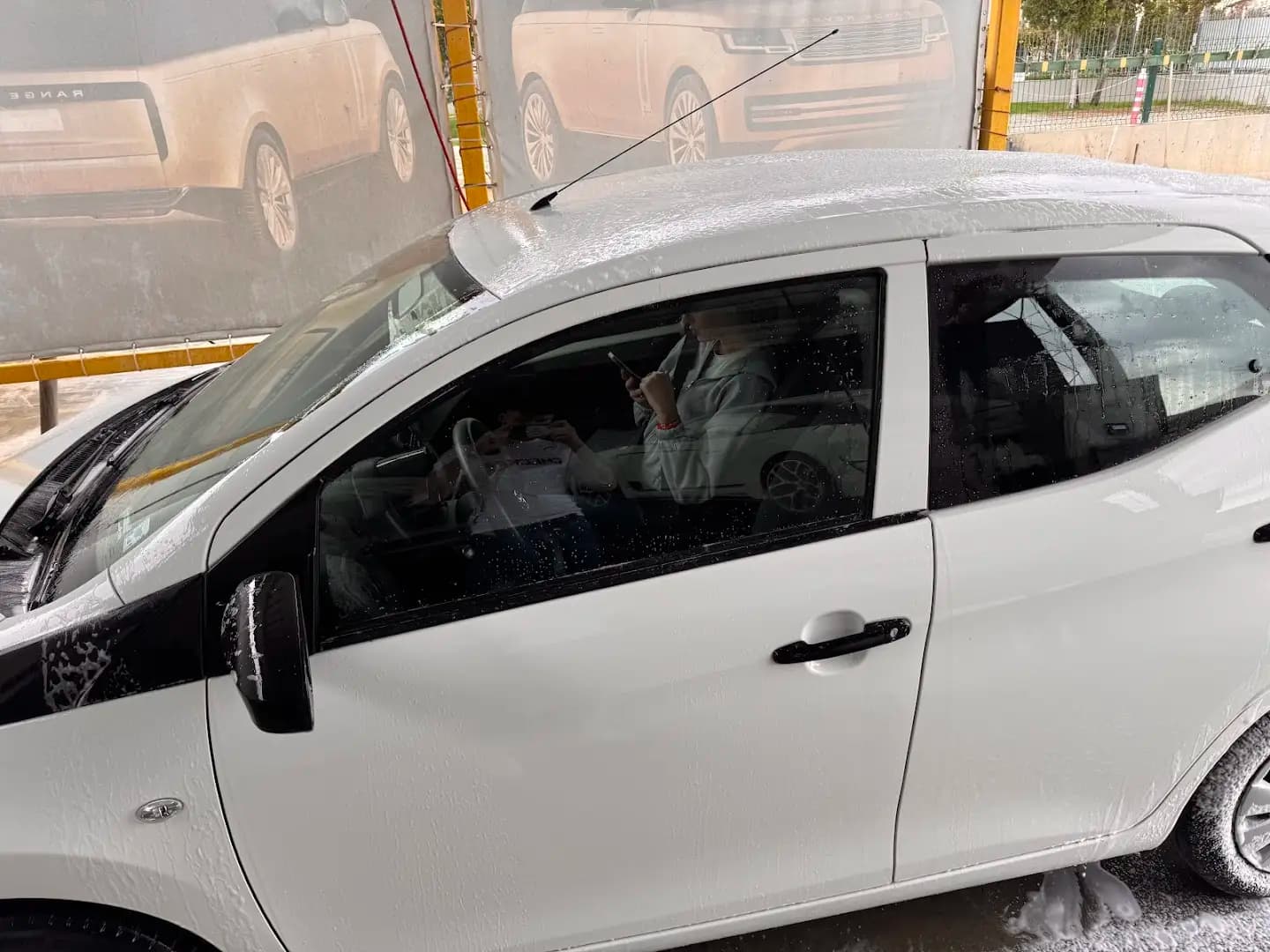 MAXI CAR WASH