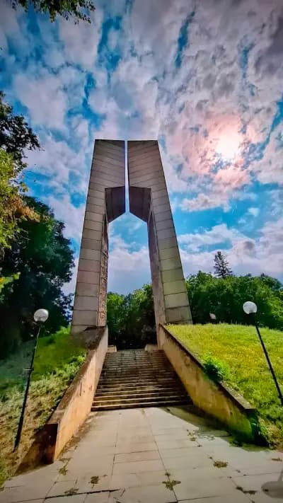 Monuments Park