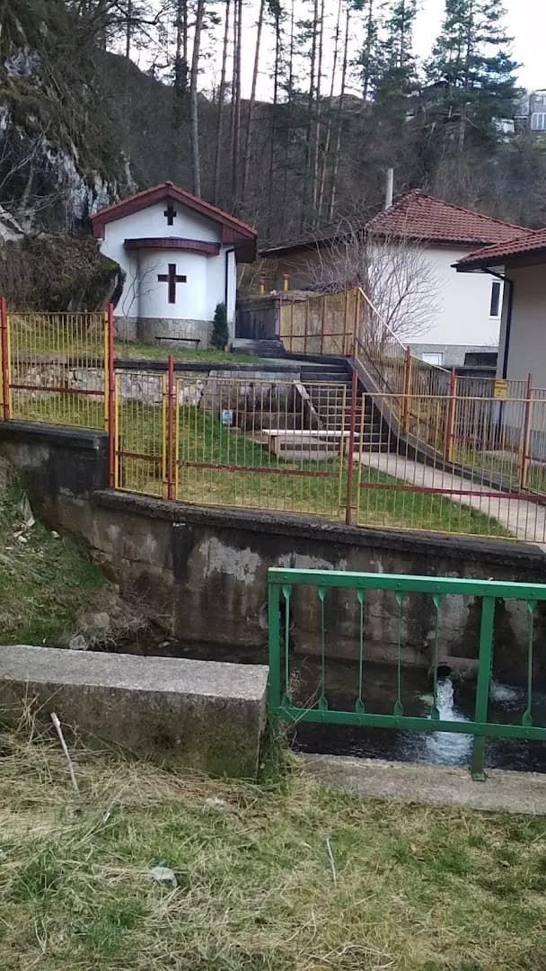 Долно РАЙКОВО - "Бралото Св.Иван "