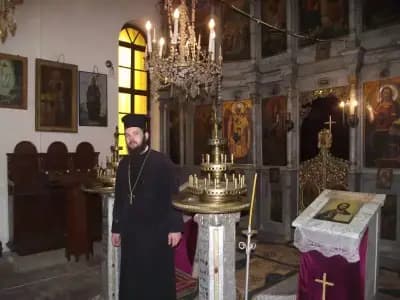 Храм „Св. Никола Нови“ – стара църква