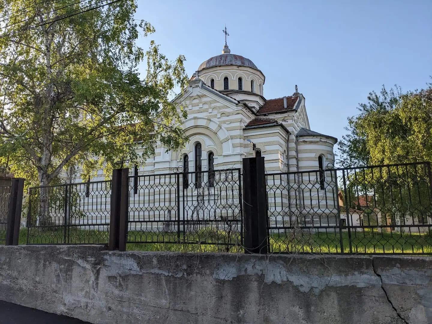 Храм „Св. Никола Нови“ – стара църква