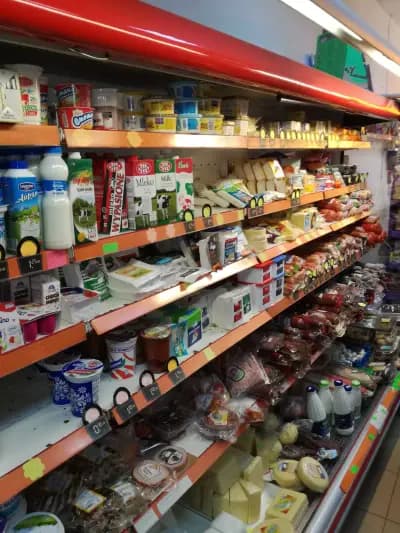 Супермаркет „Извора“