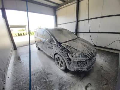 Автомивка на самообслужване