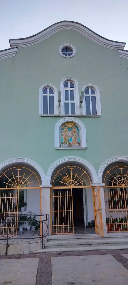 Храм "Св.св. Кирил и Методий"