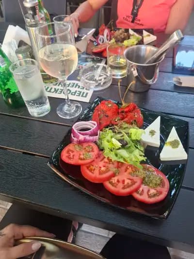 Ресторант "Грил Чушката”