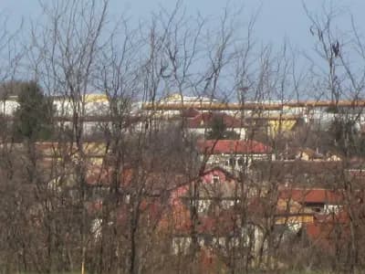 Стадион „Лавров“
