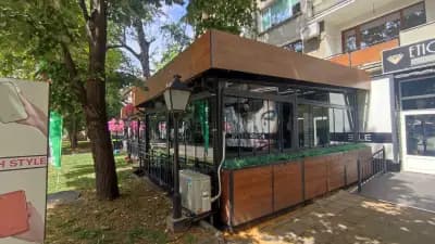 Кафе-Аперитив Етикет „Etiquette lounge and bar"