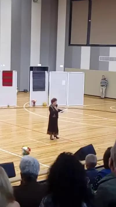 Спортна зала Младост
