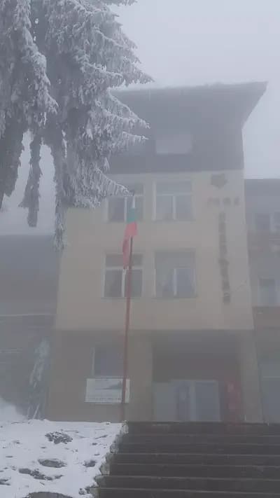 Хижа "Леденика"