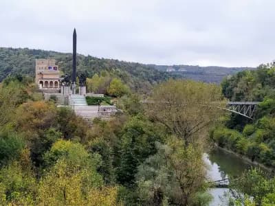 Паметник на Асеневци