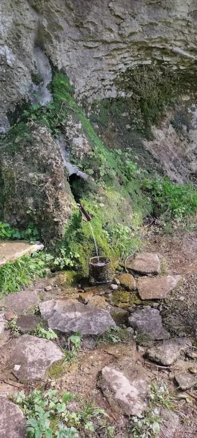 Водопад Шарлъка