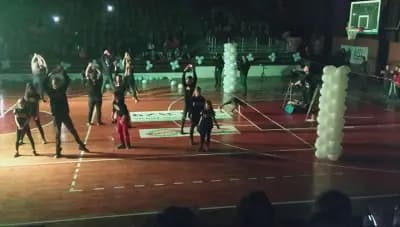 Спортна зала „Борис Гюдеров”