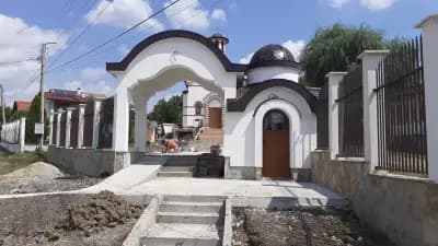 Православен храм "Успение Богородично"