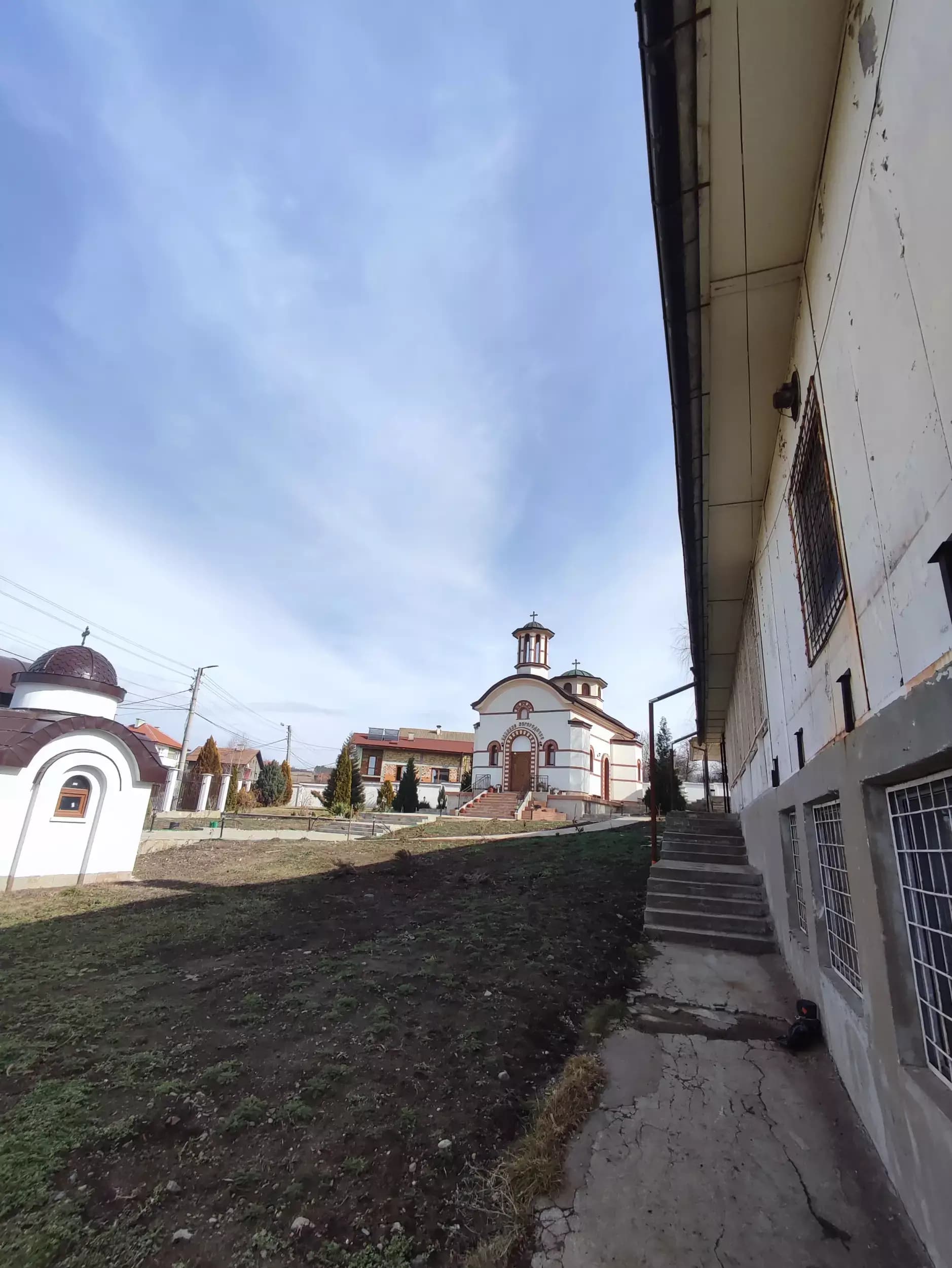 Православен храм "Успение Богородично"