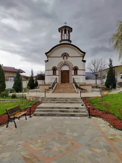 Православен храм "Успение Богородично"