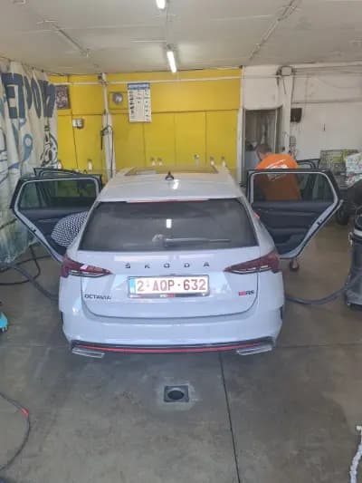 АВТОМИВКА БРАТЯ ПЕТРОВИ