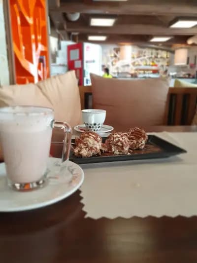Ресторант AmiZADE