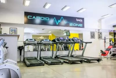 Ispolin Fitness - Фитнес зала "Исполин"