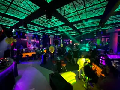 Play Club & disco