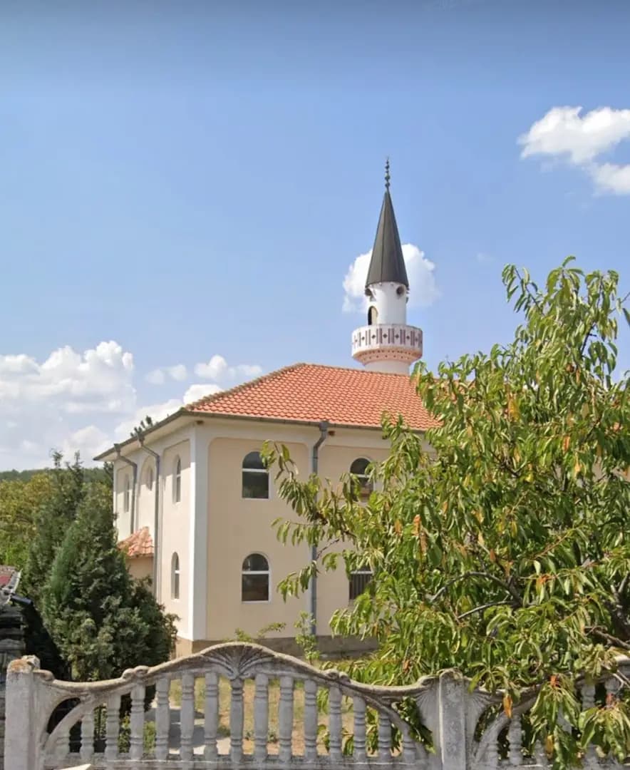 Razboyna Mosque