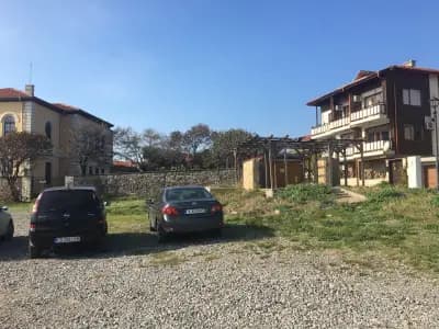 Художествена галерия (Старото училище)
