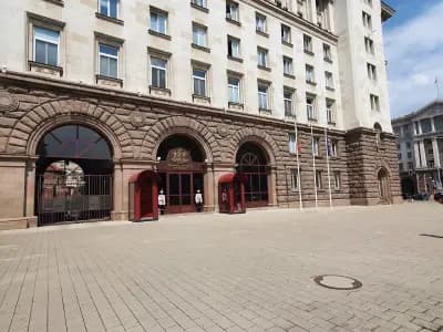 Царски дворец