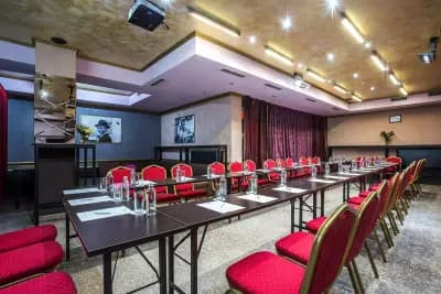 Best Western Art Plaza Hotel