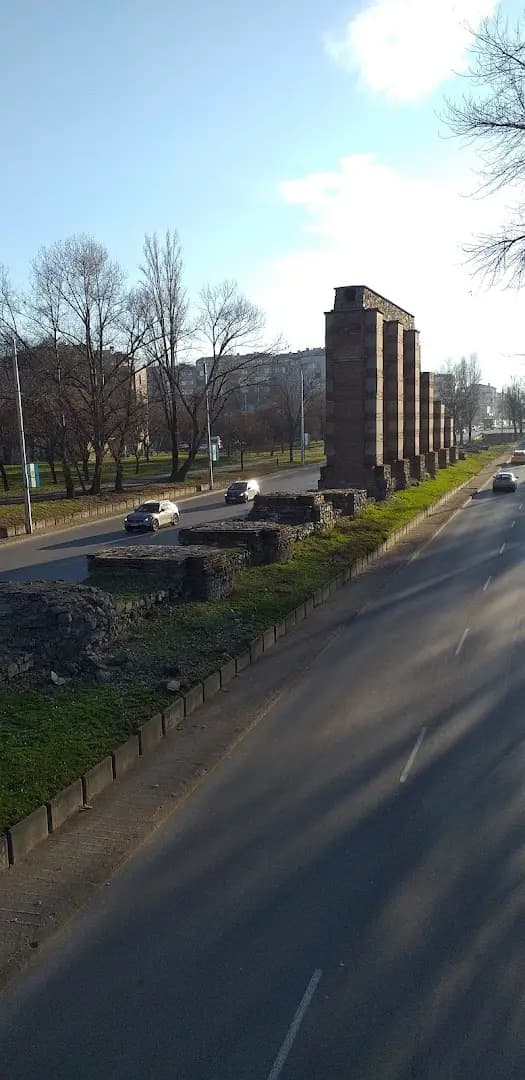 Римски акведукт