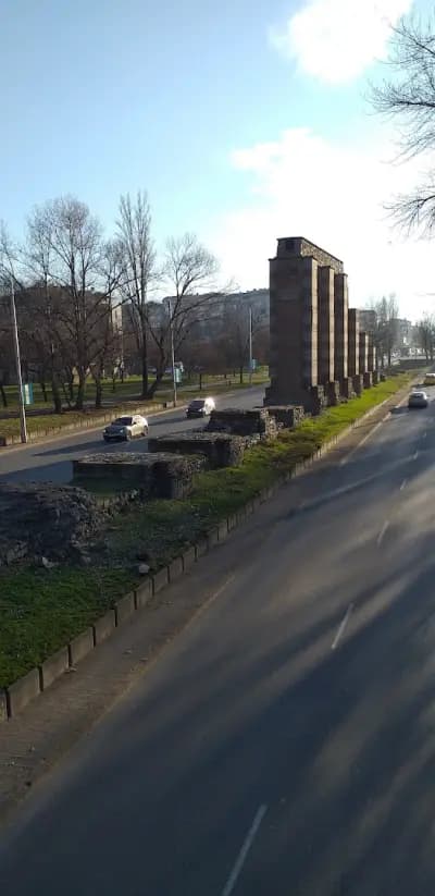 Римски акведукт