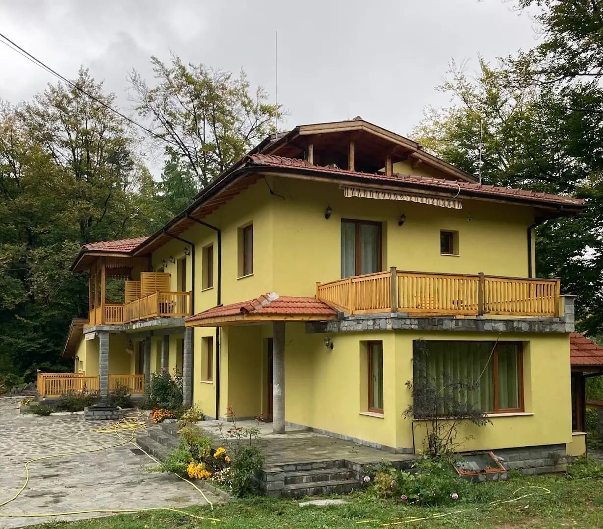 Вила Ренесанс Костенец