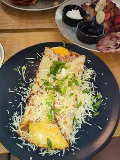 КОМПАНИЯТА Brunch&Street food