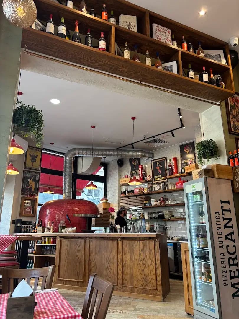 Mercanti Pizzeria & So.