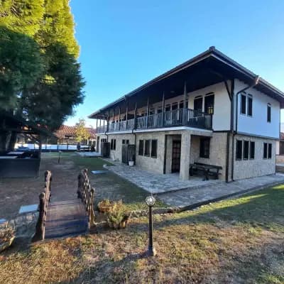 Aura house