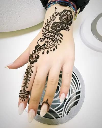 DAYA HENNA ART