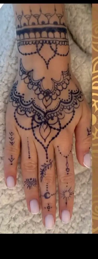 DAYA HENNA ART