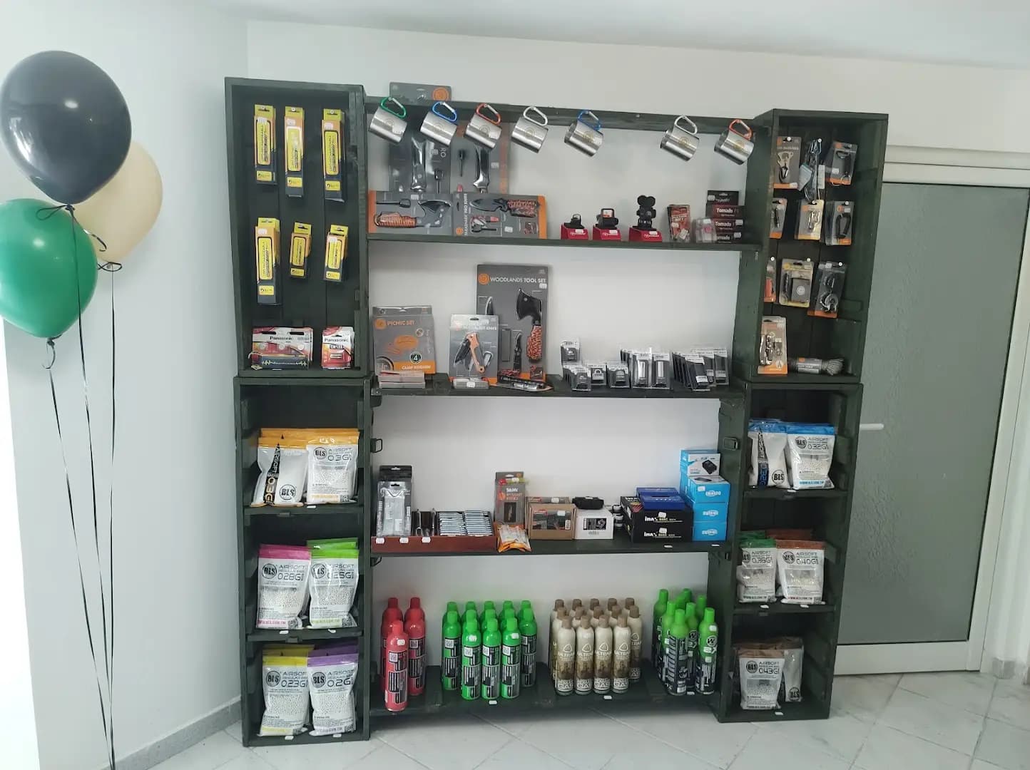 Магазин "The Armoury" - всичко за еърсофта