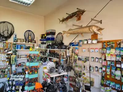 Риболовен магазин Тихите Луди