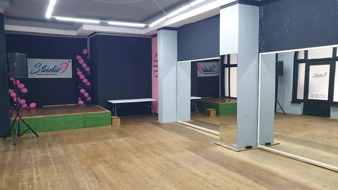 Dance & party center "Studio9"
