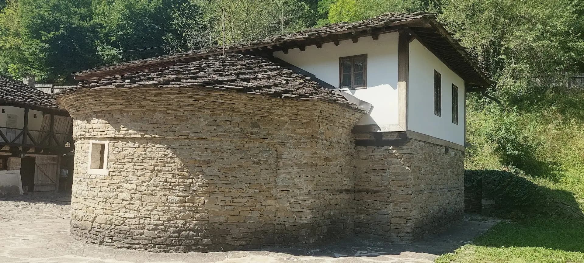 БАСЕЙН ЕТЪРА