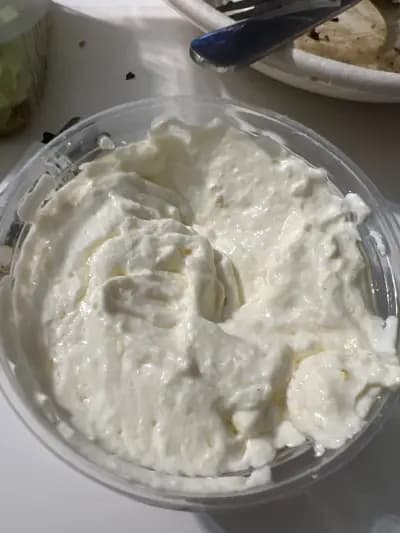 Mr.Gyros Гирос доставки, бургери, порции Гирос, салати. Доставка в цяла София.