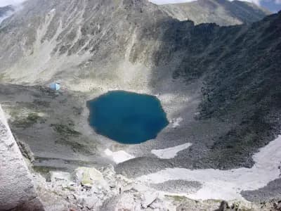 Семеен хотел Соната
