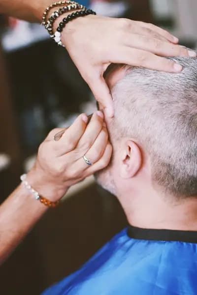 SHANI BYSTROV - BARBER